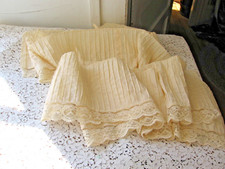 VTG CREAM COTTON/LACE PETTICOAT SKIRT BOTTOM FLOUNCE PINTUCKS-5 YDS - 11 " x 7"