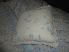 SHERIDAN CUSHION