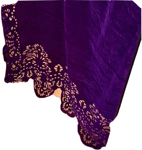 Lasercut Velvet Shawl Wrap Purple - Imagen 9 de 11