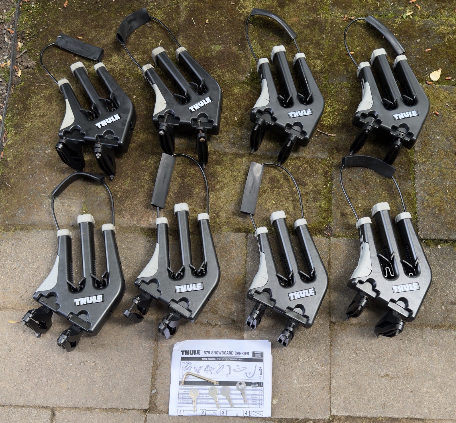 4 set of THULE 575 Snowboard Carrier with Locks and Keys