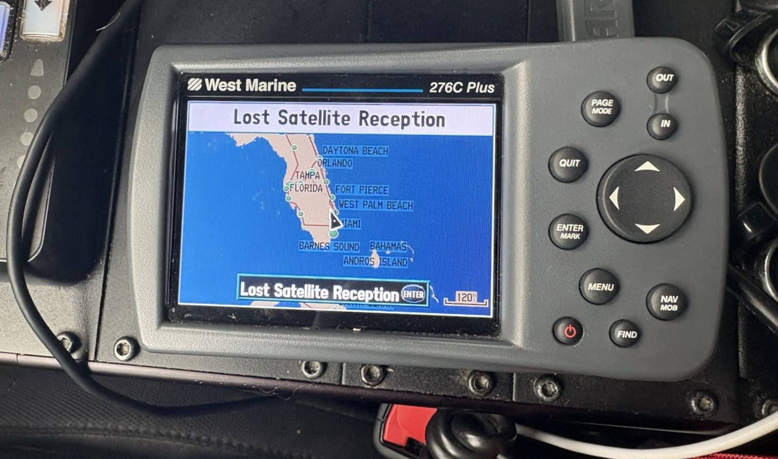 West Marine 276C Plus By Garmin Portable Color Chartplotter 