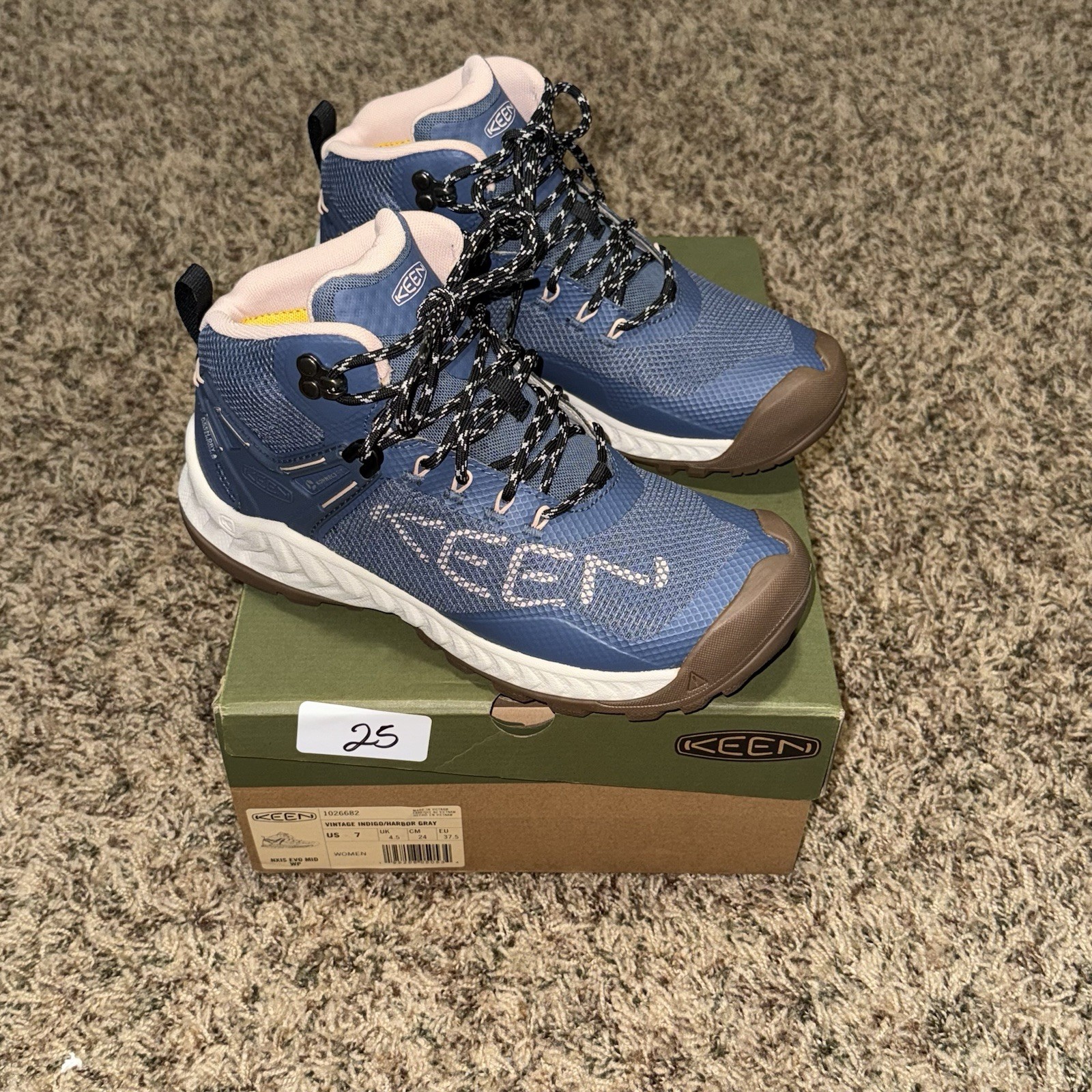 Stivali da trekking Keen Womesn NXIS Evo Mid impermeabili taglia 7 grigio indaco porto NUOVI