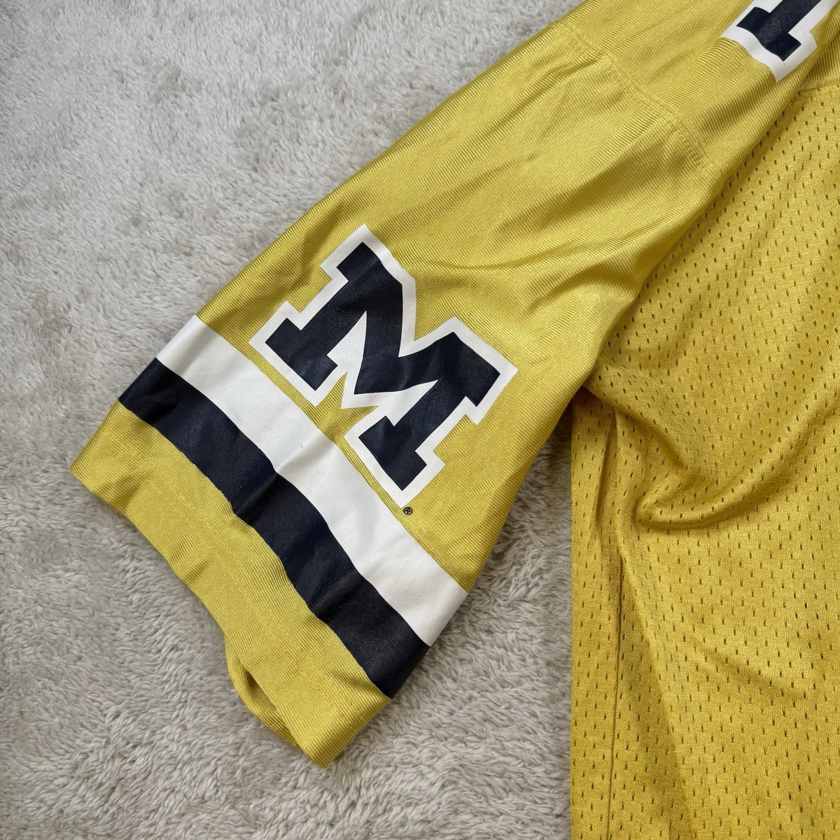 Vintage Nike Michigan Wolverines Jersey Mens XL Yellow
