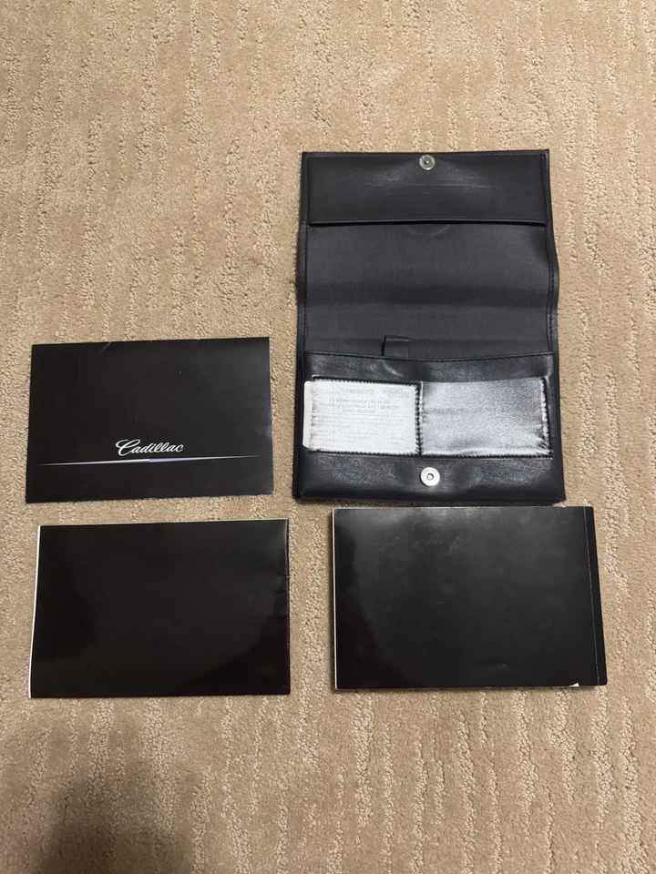 Cadillac CTS-V/CTS 2004 propietario original manual y artículos con estuche Foto 4 de 4