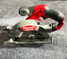 Milwaukee M12 CCS44 12V Cordless Circular Saw 140mm, 45°/44mm with battery
