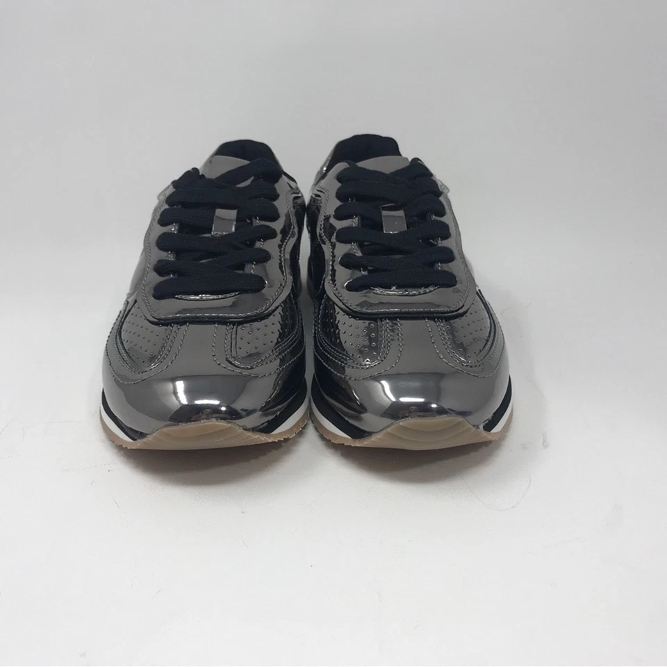 Zapatilla deportiva Shoe Dazzle Sade, para mujer talla 7,5 - Gunmetal Foto 2 de 4