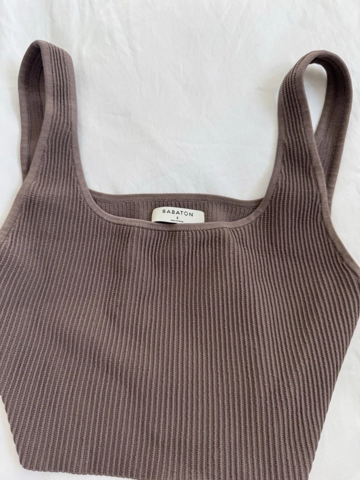 Camiseta sin mangas Aritzia Babaton marrón esculpida tejida acanalada cuello cuadrado talla S Foto 2 de 4