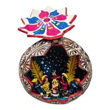 Vintage FOLK ART CARVED GOURD NATIVITY SCENE INSIDE PERU PERUVIAN Hand-painted
