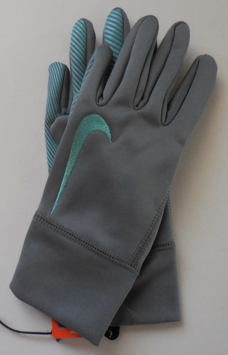 Grey best sale nike gloves