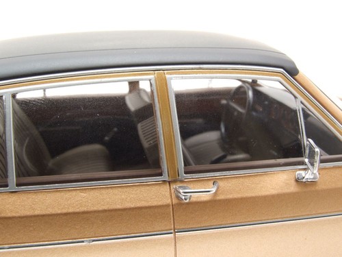 Opel Diplomat B 1972 beige metálico mate negro modelo coche 1:18 MCG - Imagen 5 de 9