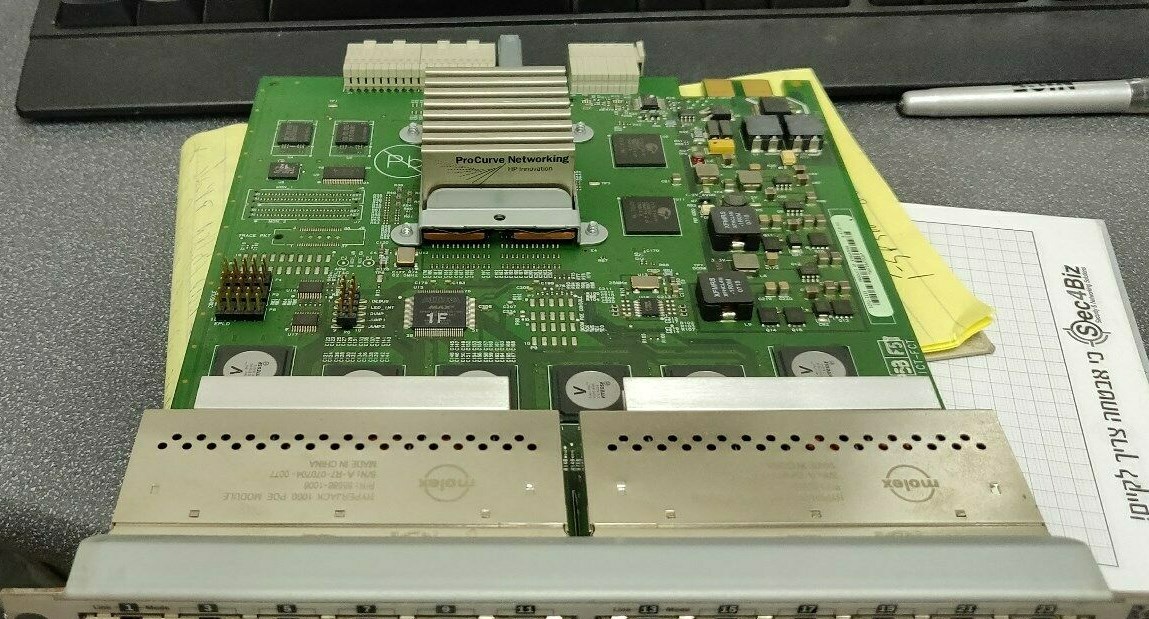 Modulo HP ProCurve J8702A 24 Porte PoE Gigabit – Ricondizionato Eccellente
