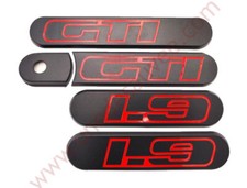 LOGO D’AILE ARRIÈRE ENJOLIVEUR DE CUSTODE CREUSE 1.9 PEUGEOT 205 GTI NOIR KIT DE