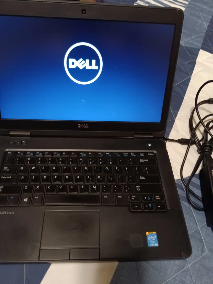 Dell Latitude E6430 14"( Intel Core I5-3340M, 2.7GHz, 4GB RAM) Laptop - Black - Image 2 of 2