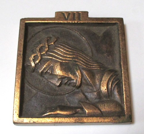Juego de 14 placas escultóricas de estaciones de la cruz de bronce fundido - Imagen 8 de 16