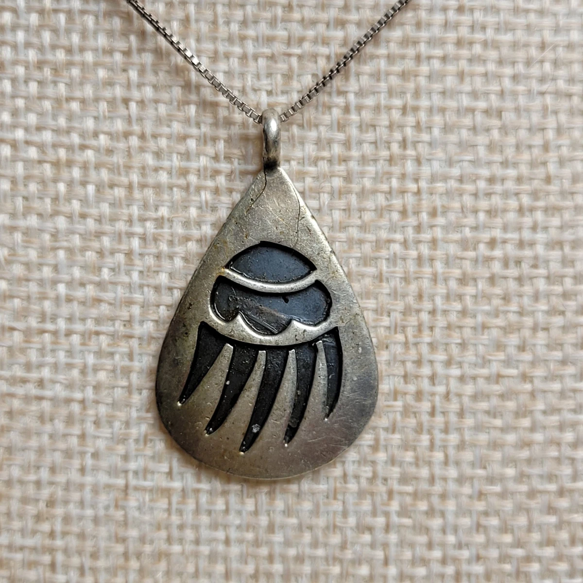Bear Claw Necklace In Us Native American Jewelry 1935-Now for sale 