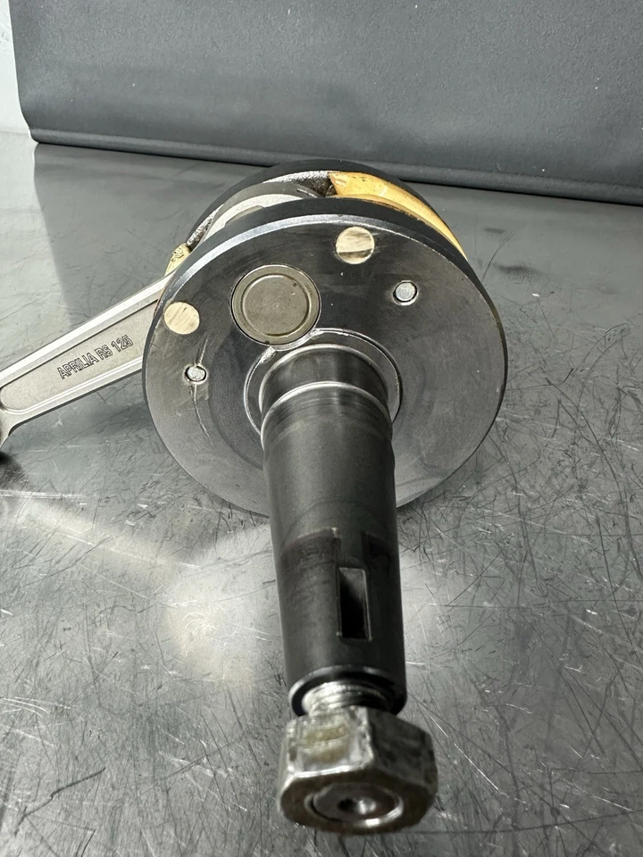 Eje de manivela Aprilia RS 125 modificado con kit de varilla CNC Motortech Foto 3 de 4