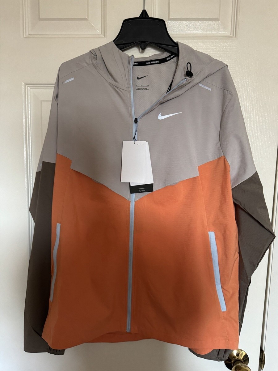 Nike Windrunner Men's Small Repel Running Jacket CZ9070-012 Nike Windrunner Men's Small Repel Running Jacket CZ9070-012
