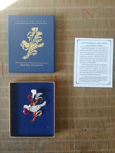 AIDS INTERFAITH CARE TEAMS 1996 adorno navideño primera edición - Imagen 4 de 5