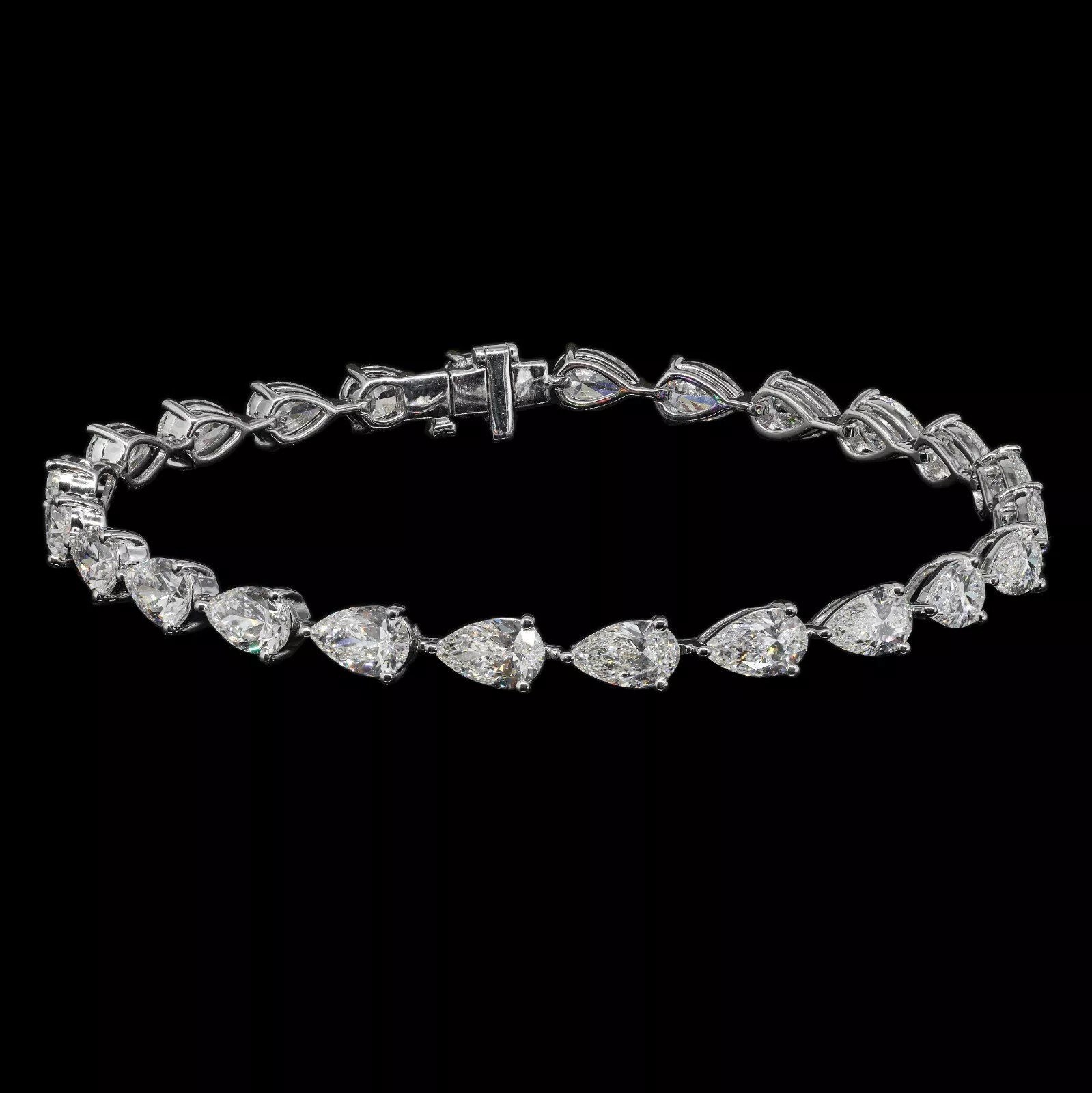 "10K White Gold Pear Cut 7 Ct Lab Grown VS-FG Diamond Women's Tennis Bracelet 7\""