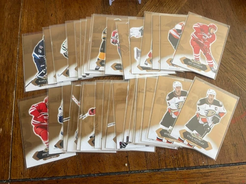 2016-17 Fleer Showcase Hockey Complete Your Set! You Pick!