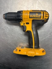 USED DEWALT DC720 18V 1/2" CORDLESS DRILL TOOL ONLY (QUC023549)