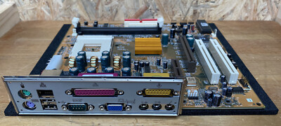 Elitegroup / EagleTec / PCChips M810LR V7.1 Mainboard + I/O-Shield + FB PCTEL AM