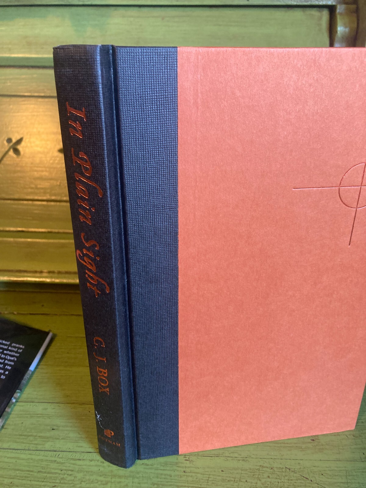 C. J. Box In Plain Sight Joe Pickett Series Hard Cover DJ Like New 1st