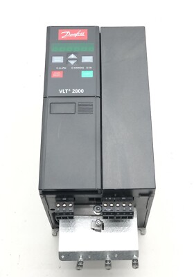 DANFOSS VLT 2800 (VLT2804PT2B20SBR0DBF00A00C1) P/N:178B8595