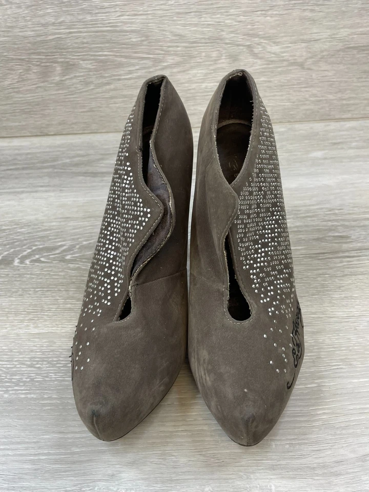 Zapatos de salón Ed Hardy para mujer 6 marrón firma cuero tacón alto plataforma adornada Foto 2 de 4