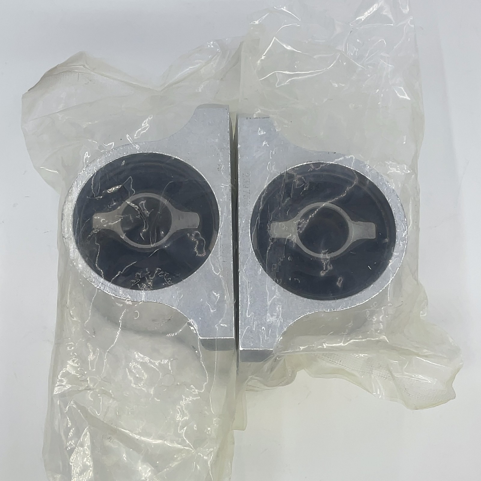 2PCS Transmission Mounts for Ferrari California(2009-2014) 239753