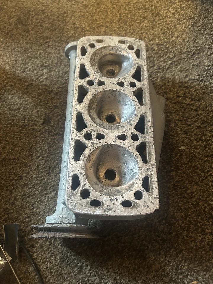 Cabezal Dkw Auto Union1000s 1953 para 3 cilindros Motor Foto 3 de 3
