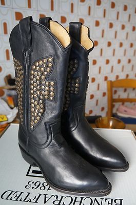 Frye Billy Hammered Stud, Damen Stiefel schwarz, 37 EU (7M US) (5,5 UK) -10 