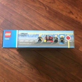 Lego 7240 Town City Fire Fire Station Set 260 Pieces NIB NEW SEALED RETIRED NEW