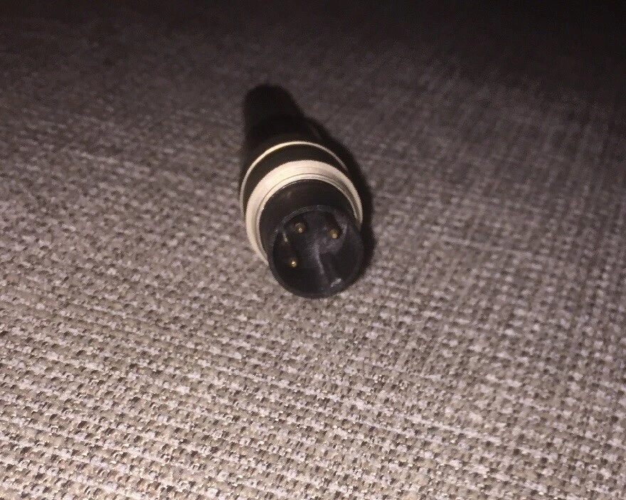 1 Connecteur DIN A Vis - Photo 1/1
