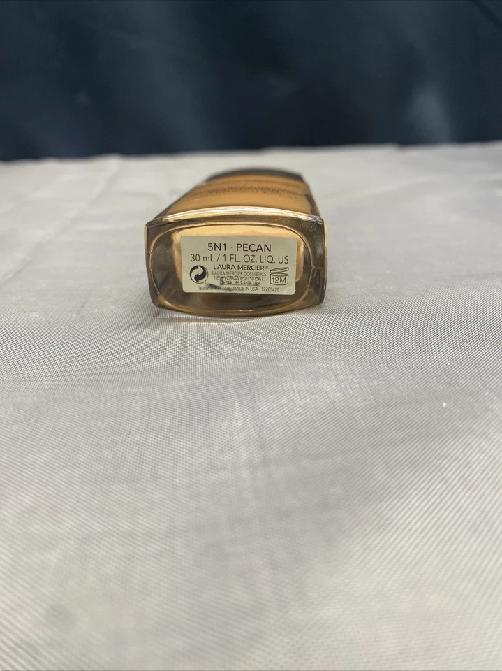 Laura Mercier Flawless Lumiere Radiance Perfecting Foundation "5N1 Pecan" - Image 2 of 4