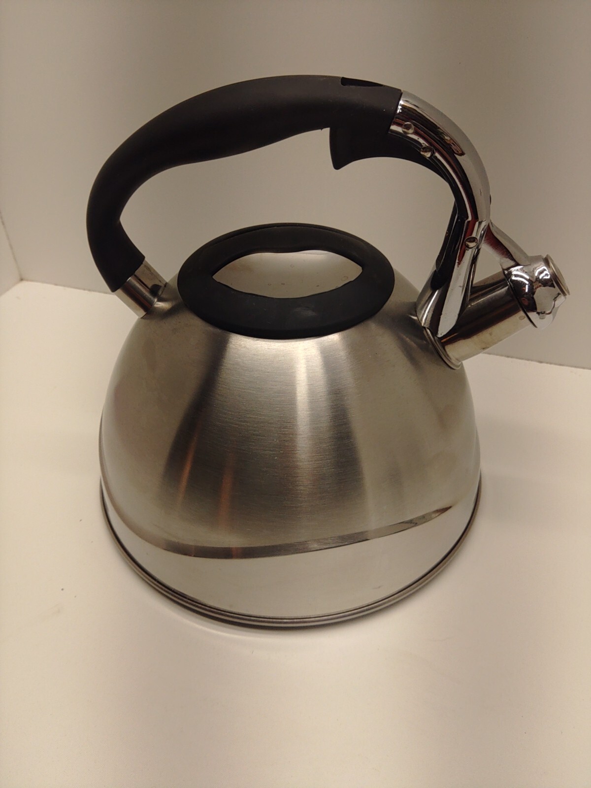 Masterclass Premium Whistling Tea Kettle Bouilloire Sifflante 2.6 QT