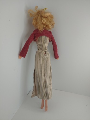 Vintage Mattel 1979 Barbie Doll w/ White Dress & Red Top 1966 Body mold - Picture 6 of 7