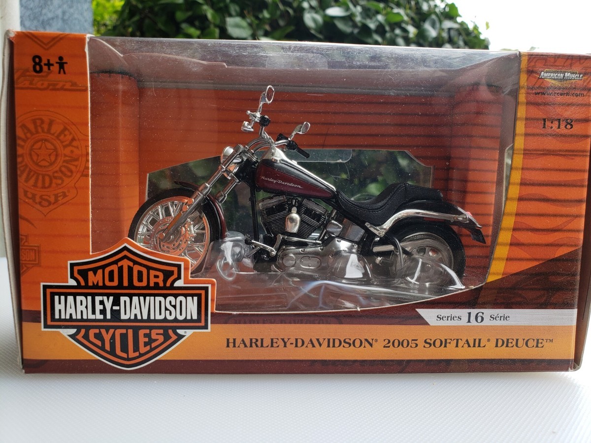 ミニカー HARLEY-DAVIDSON 2004 SOFTAIL DEUCE 1/10 ミニカー