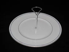 Royal Doulton SIMPLICITY, Serving Plate Center Gold Handle, Tidbit Tray, 10 5/8"