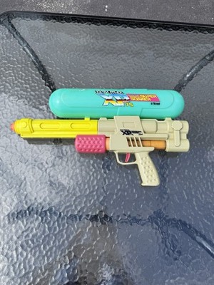 Set of 2 - 90s Extra Power Super Soaker XP 75 Larami 1993 Working Squirt Guns