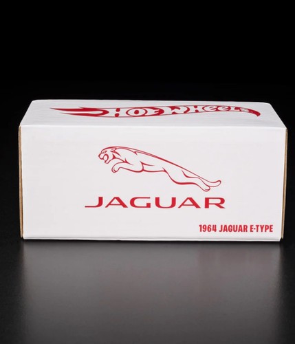 Hot Wheels RLC Exclusive Jaquar E-type Mattel Creations Exclusive - Picture 3 of 7