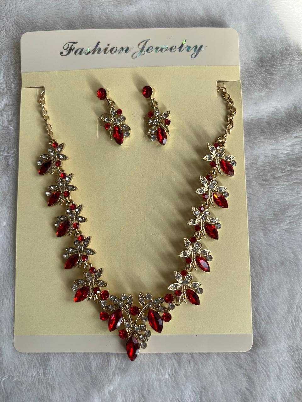 stylish neckalace
