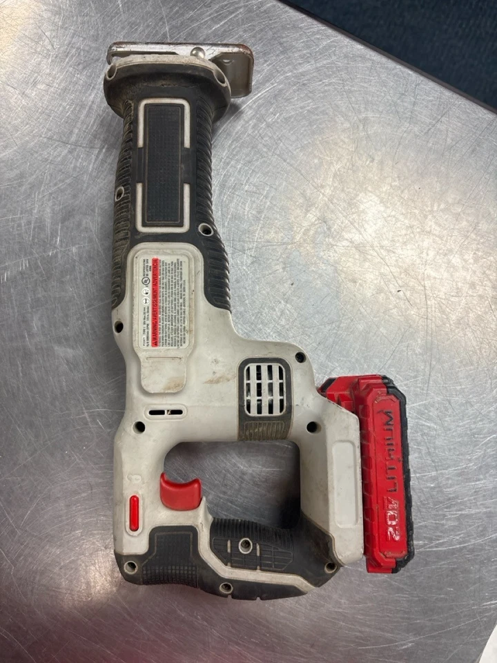 USED PORTER CABLE PCC671 CORDLESS RECIPROCATING SAW W/BATTERY (QUC025123) - Image 2 of 3