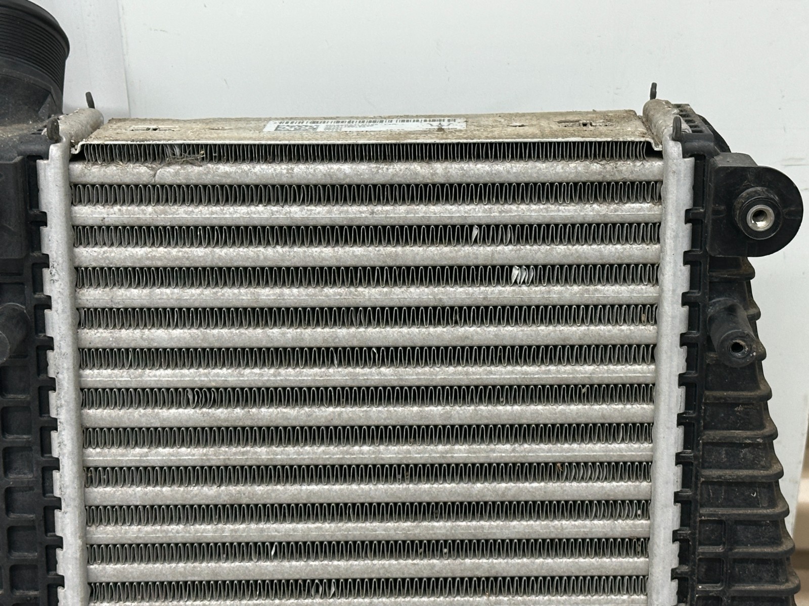 2016-2023 Maserati GranTurismo Left Intercooler Radiator JD127100-8370 OEM