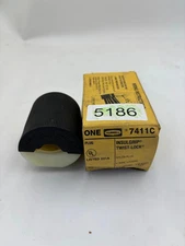 Hubbell 7411C Insulgrip Twist-Lock Nylon Plug 20A 120/208V