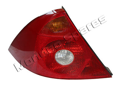 Genuine FORD MONDEO MK3 Hatchback Arrière Arrière Feu Arrière Côté Passager 2001-2003