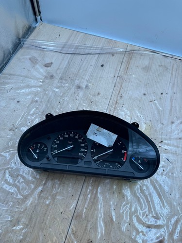 Tacho Kombiinstrument BMW 3 E36 TeileNr.: 62.11-8375042