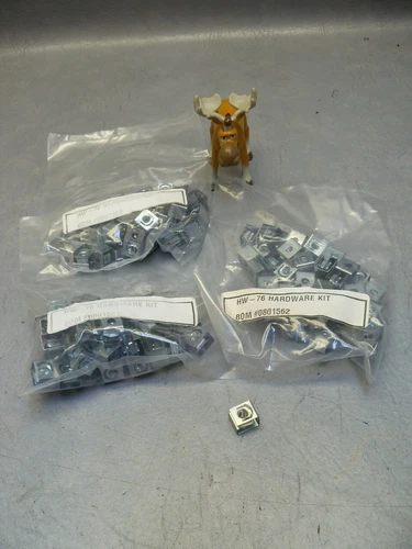 Server Rack Mount Slide-On Clip Nuts D 1032 Hardware Kit HW-76 Lot of 150