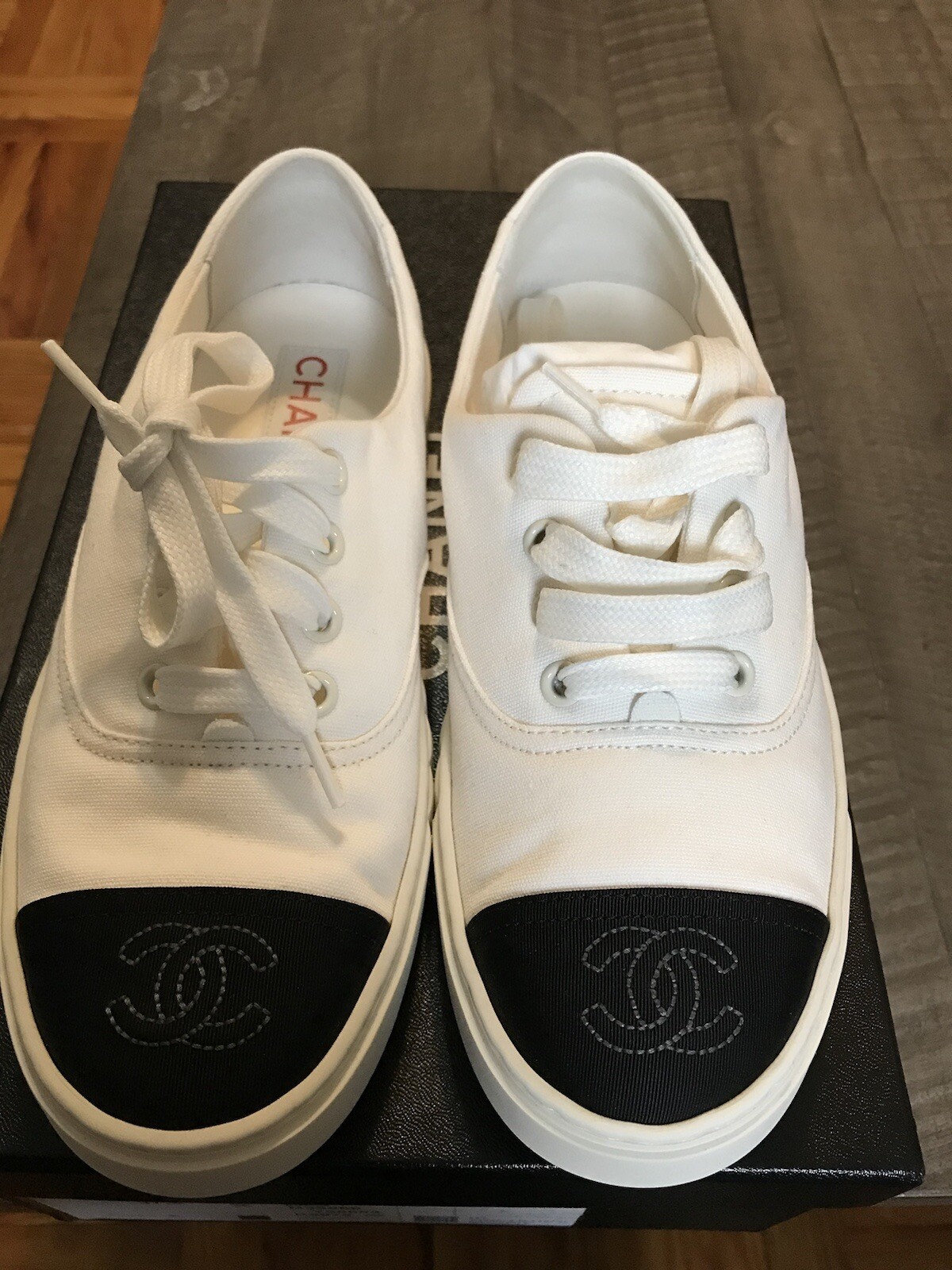 Size 7.5 - Chanel Sneaker White Black W image 6