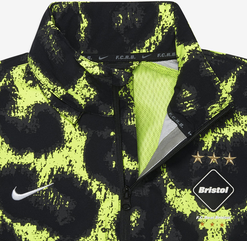 NIKE FC REAL BRISTOL FCRB STORM-FIT RAIN JACKET CAMO G.M NIKE FC REAL BRISTOL FCRB STORM-FIT RAIN JACKET CAMO G.M